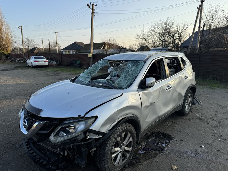 Nissan X-trail 2014 год официал