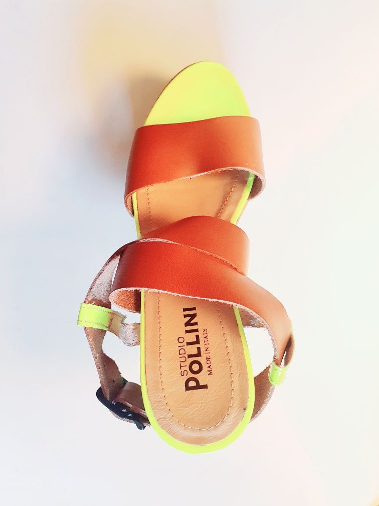 Buty na koturnie Pollini