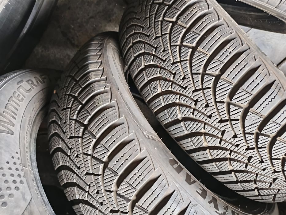 Opony zimowe 205/55 R16