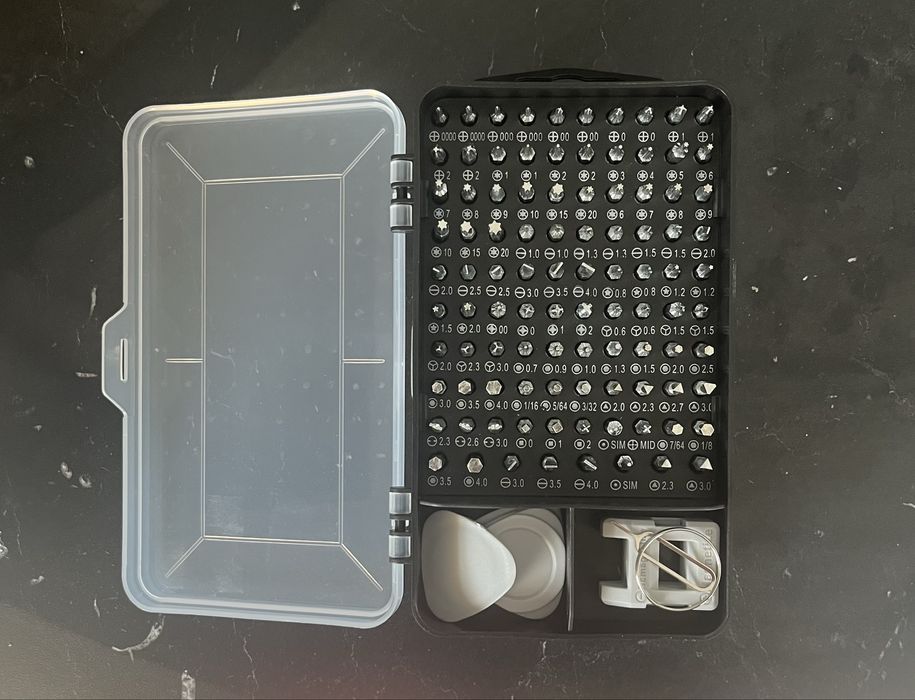 Caixa de ferramentas Nova