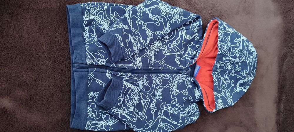 Bluza rozpinana z kapturem rozm. 74/80 stan. Bdb