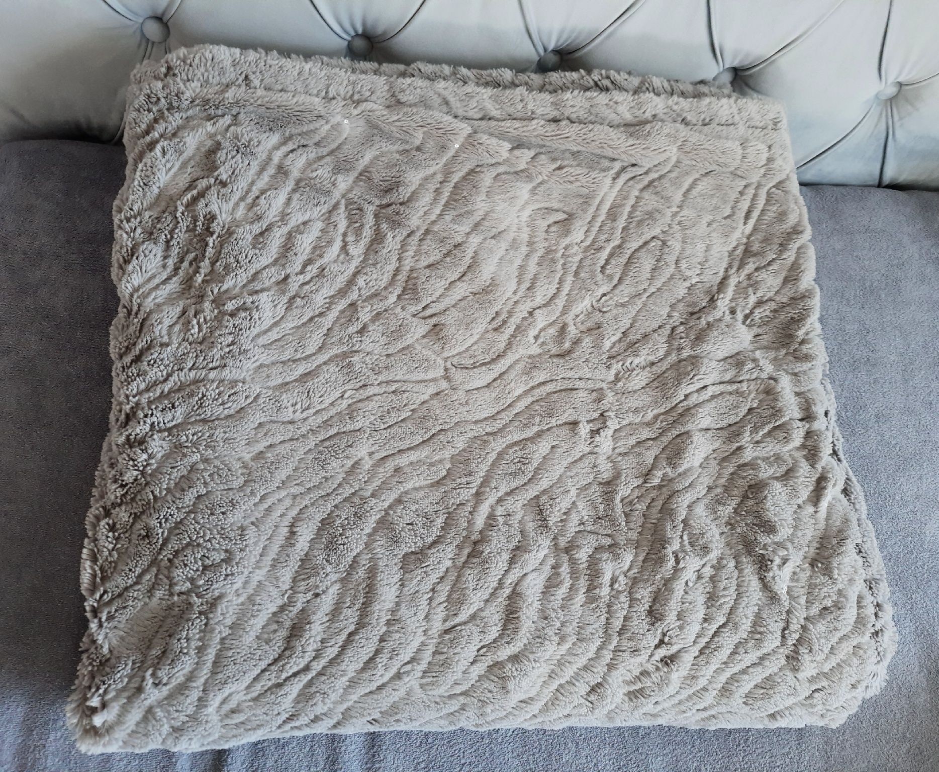 Narzuta na łóżko sypialniane 255x235