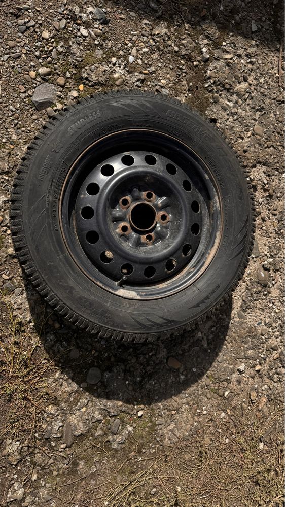 Продам зимову резину TOYO OBSERVE 195/65 R15