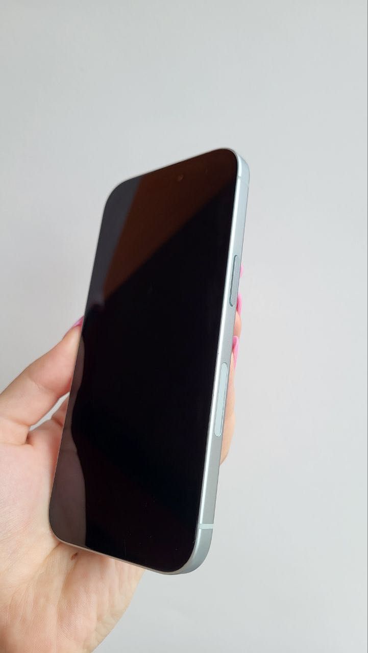 iPhone 15 128gb з економією до 2000 грн та подарунком — AirPods Pro 2