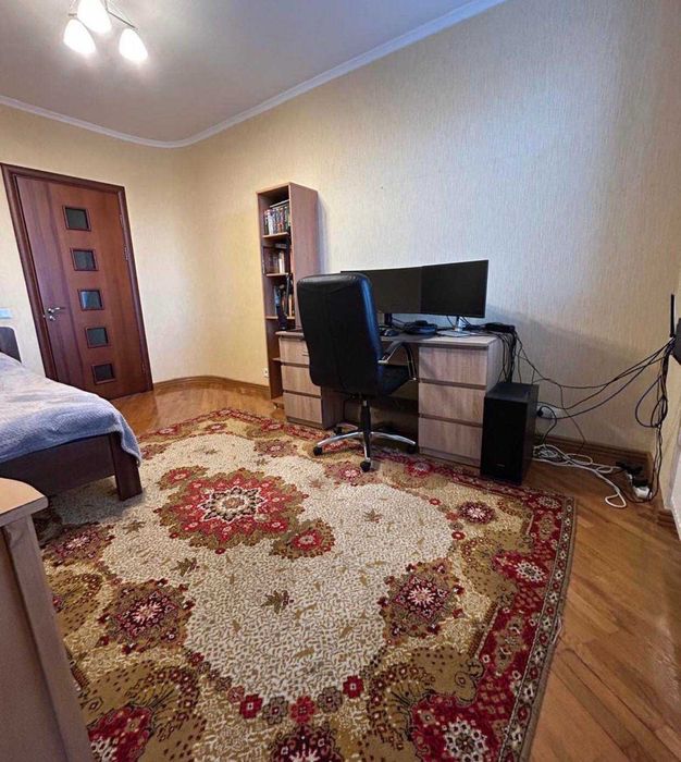 4-кімнатна квартира в центрі міста по вул. Ріхтера