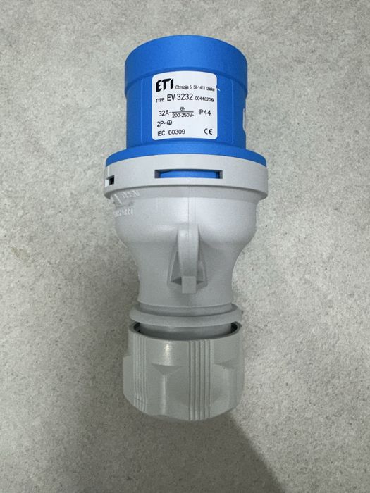 Продам Вилка кабельна ETI EV-3232 IP-44 (32A, 230V, 2P+PE)