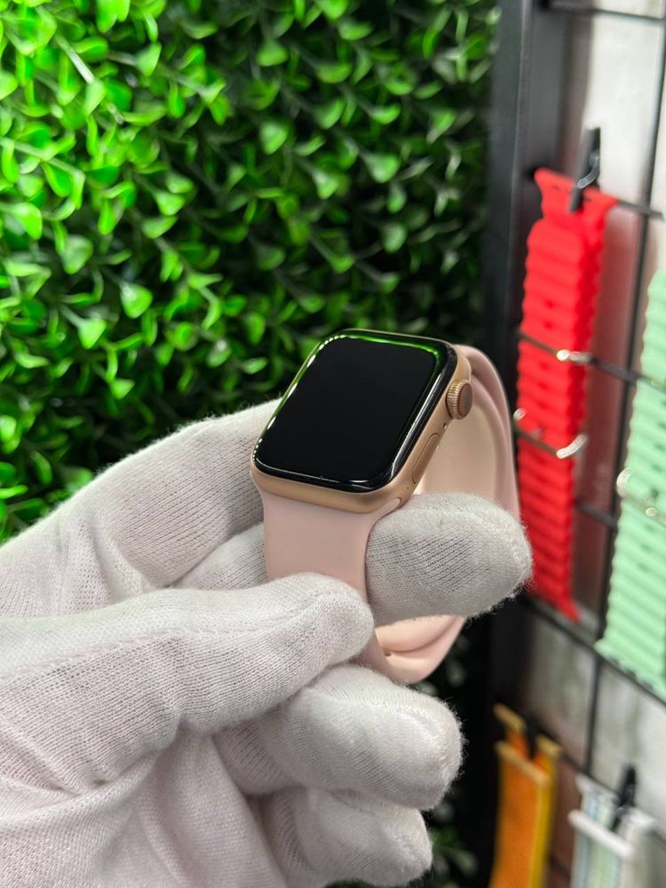 Apple Watch 6 40mm Gold Магазин, Гарантія, Вибір