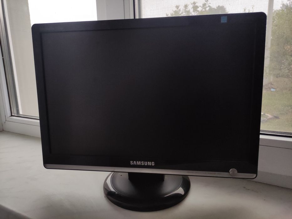 Монитор Samsung syncmaster 931bw