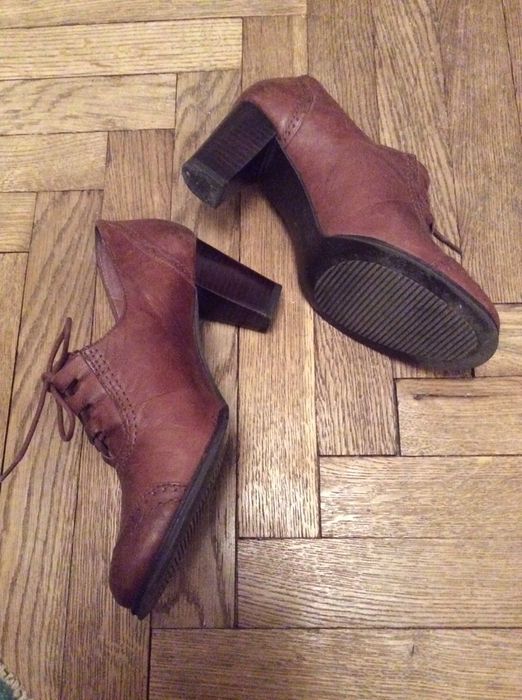 Жіноче літнє взуття