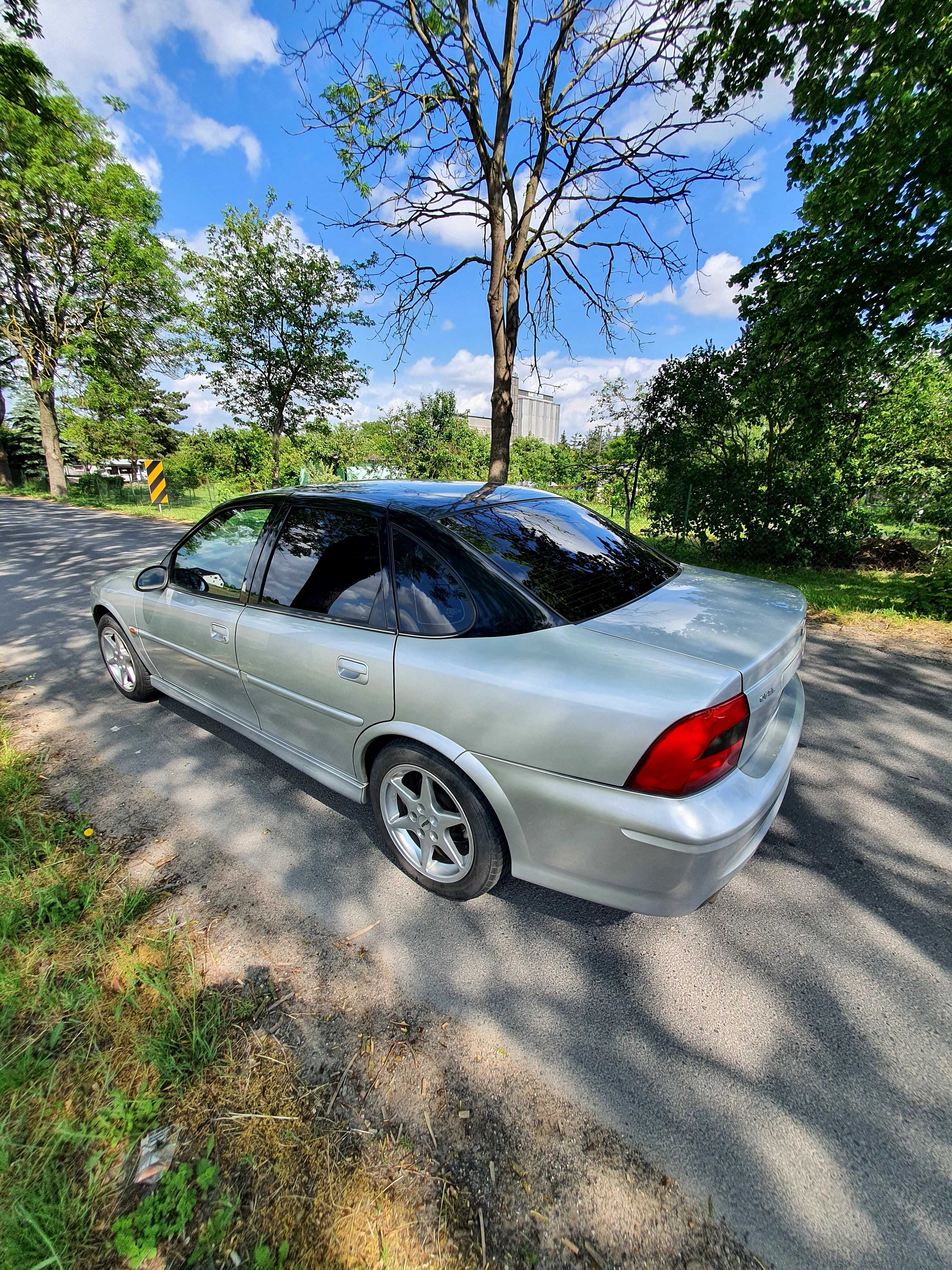Opel Vectra B 2.2