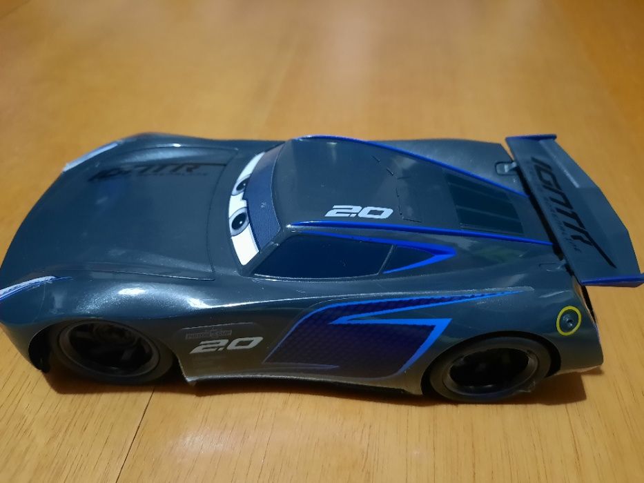 CARS 3 JACKSON STORM - carro telecomandado