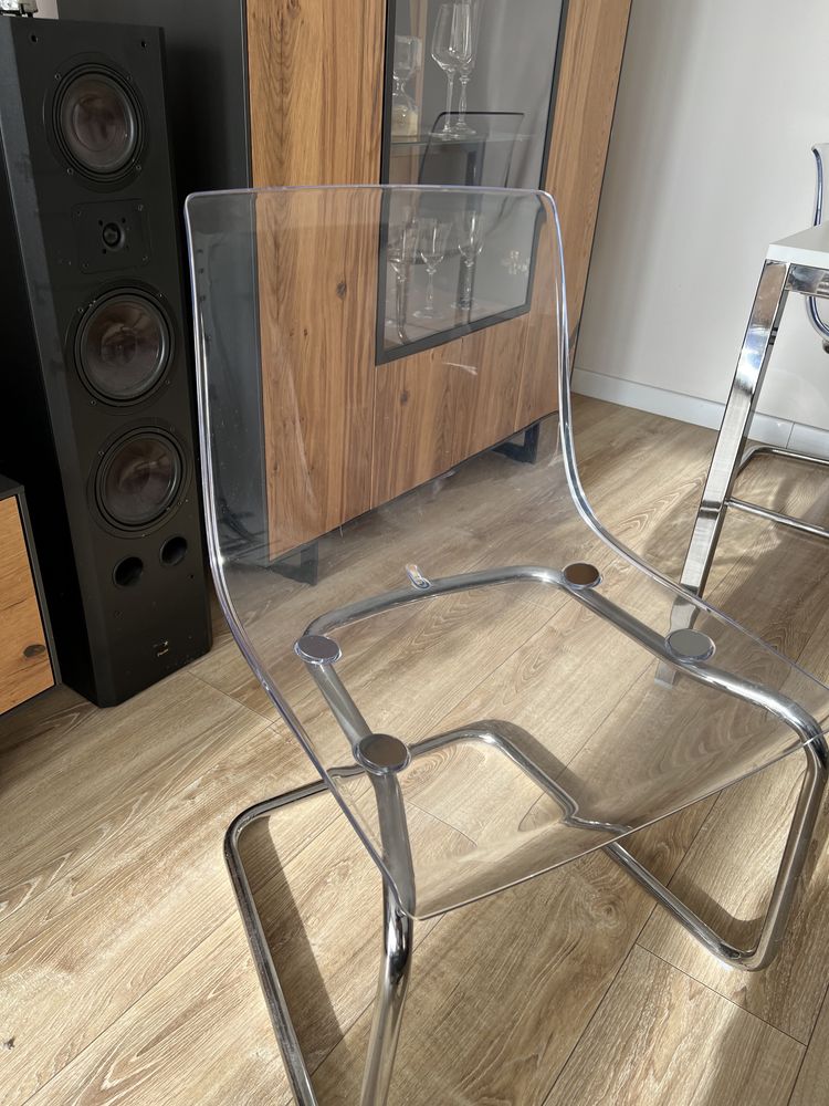 ZESTAW IKEA. TOBIAS przezroczyste 4szt + stół IKEA TORSBY biały.