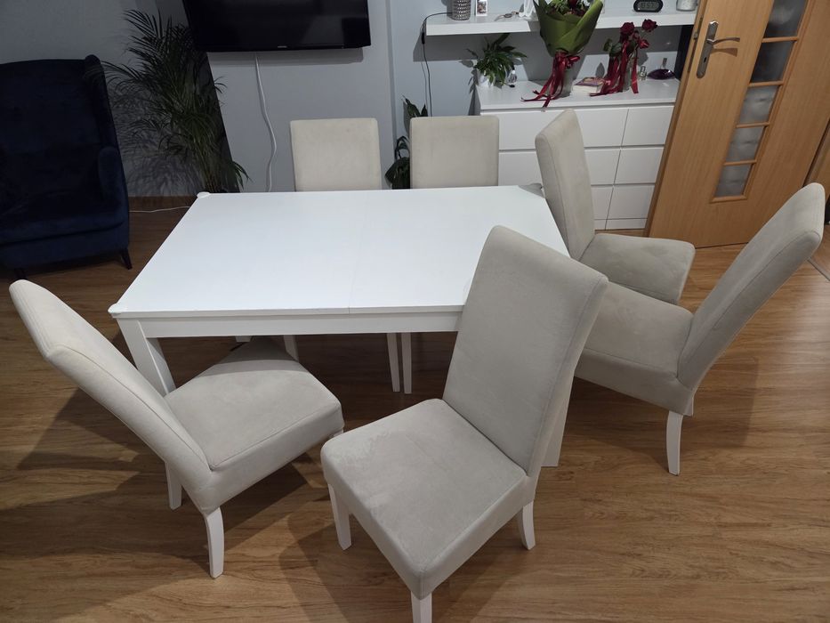 Stół BJURSTA IKEA rozkładan + plus krzesła VISTABELLA