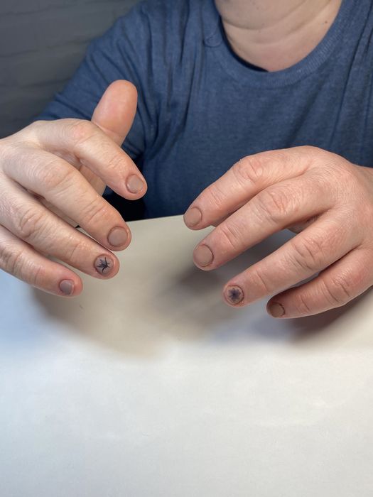 robić manicure w kosów lacki