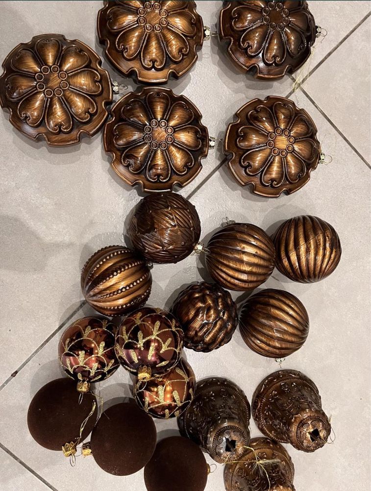 Decorações castanhas (Natal)