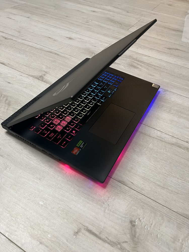Ігровий ноутбук ASUS Rog G17— Ryzen 9 + RTX 4060 + 2K 240 Гц