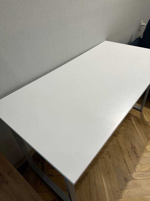 Великий компьютерний стіл 140*70