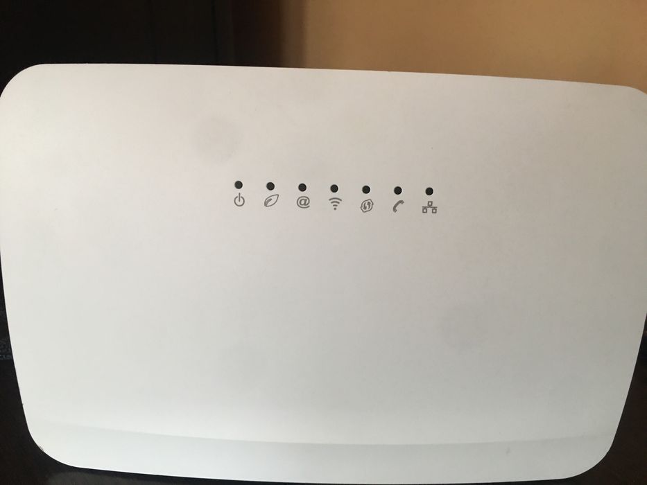 Telia 5370e router 2.4 Гц-1000 Мб. 5 Гц-2200 Мб.