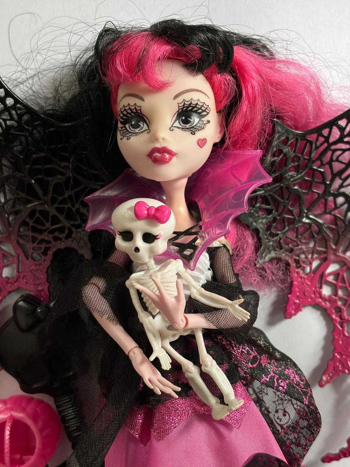 Monster High Ghouls Rule Draculaura Doll