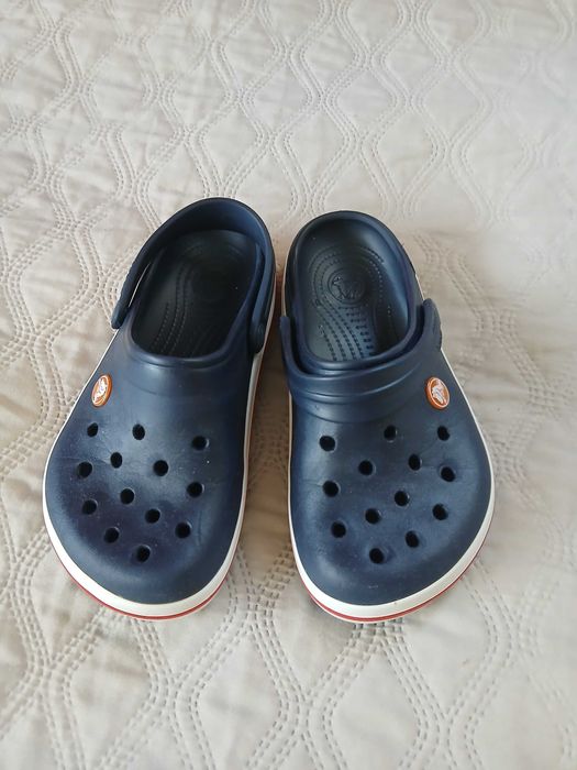 klapki, sandały Crocs J3