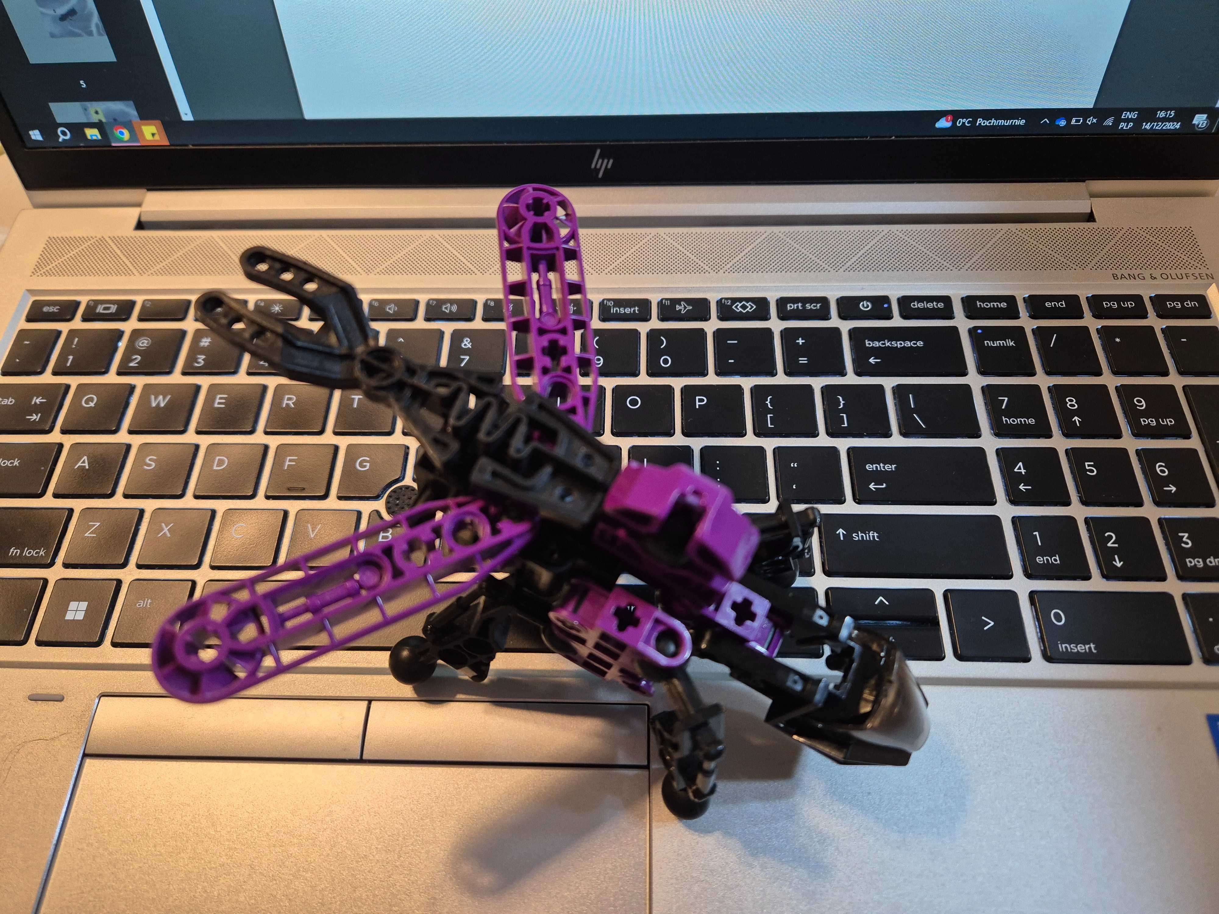 LEGO Technic Throwbot Slizer: Electro / Energy 8507