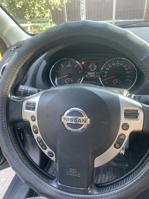 Nissan QASHQI +2