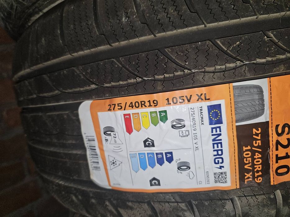 Зимова  резина 245/45 І 275/40 r19