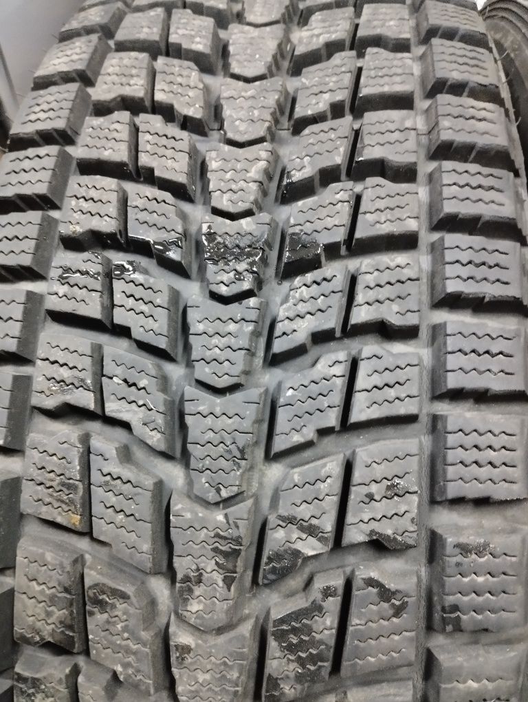 Sprzedam opony zimowe dunlop