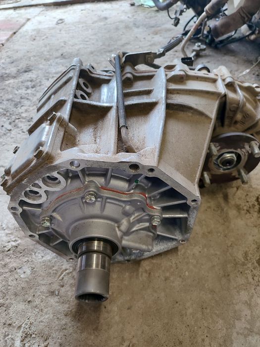 Раздаточная коробка,раздатка toyota land cruiser prado 150 2.7 бензин