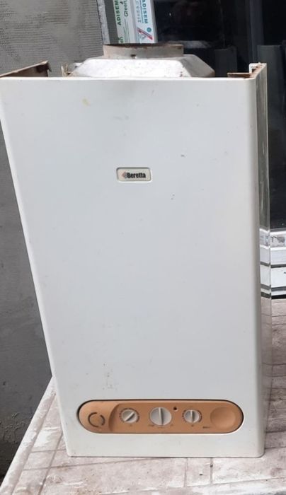 Продам газовую колонку(котел) Beretta