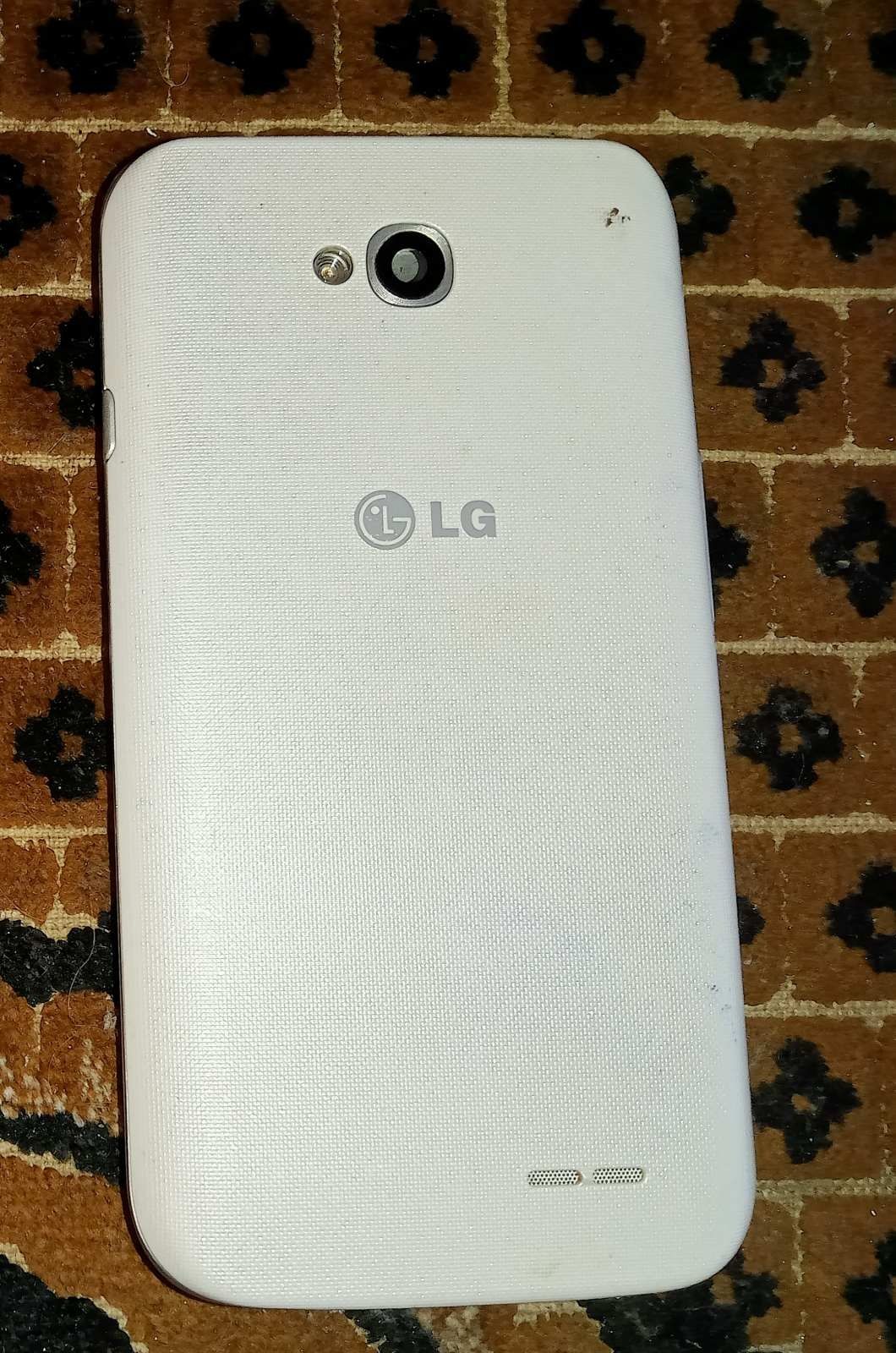 LG D 325 рабочая.