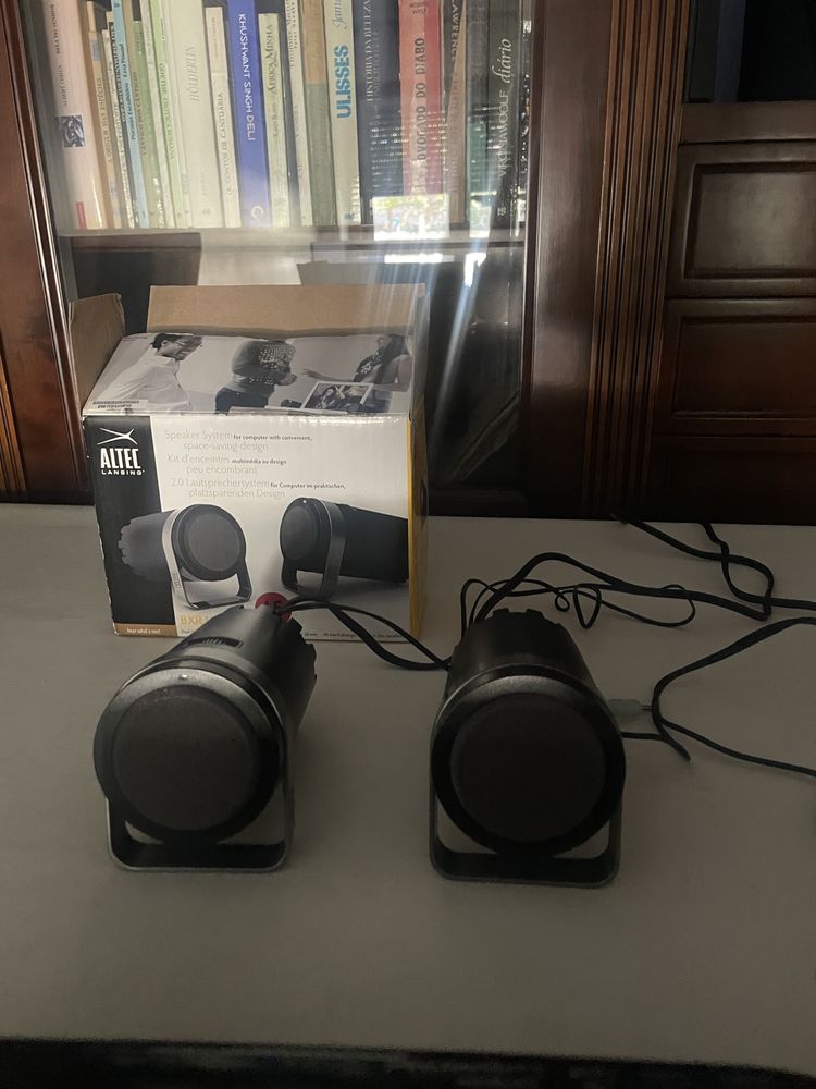 Projetor epson eb-s72, colunas incluidas
