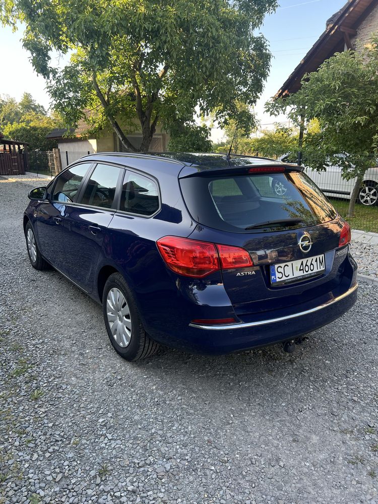 Opel Astra J 1.6 CDTi z 2015r.