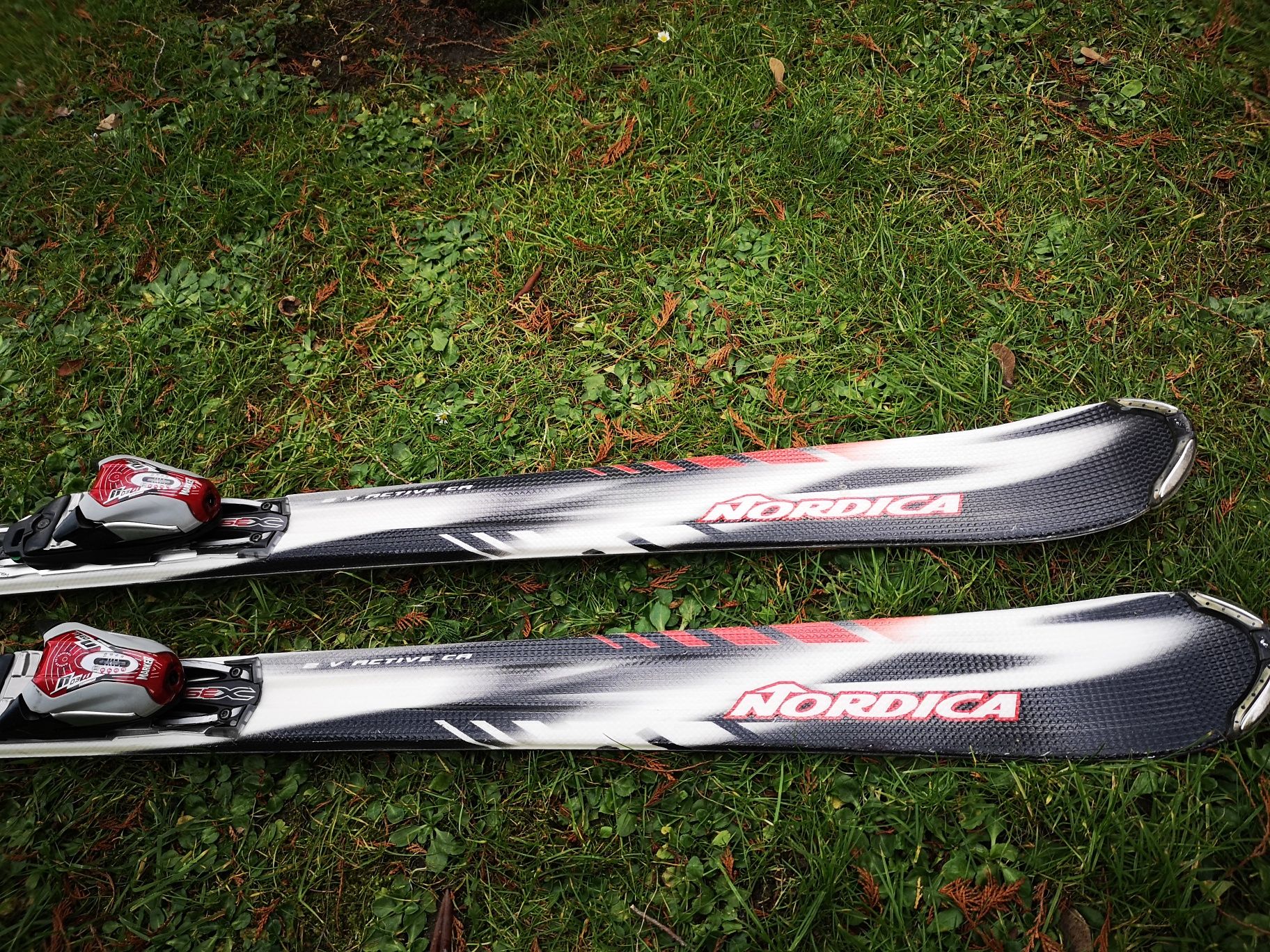 Narty Nordica Speed Machine 12.2   170 cm  Promień 15