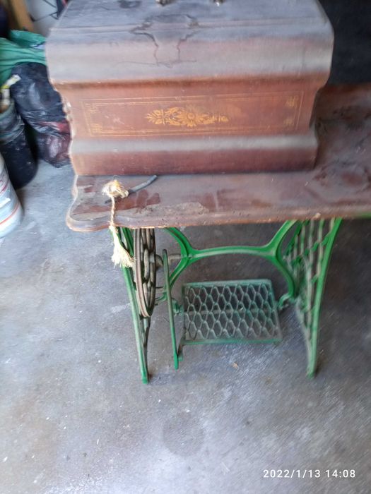 Máquina de costura antiga