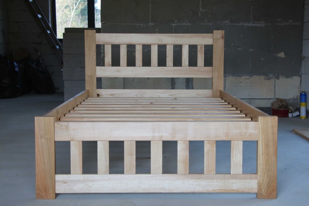 Ліжко ручної роботи з Ясеня та Черешні