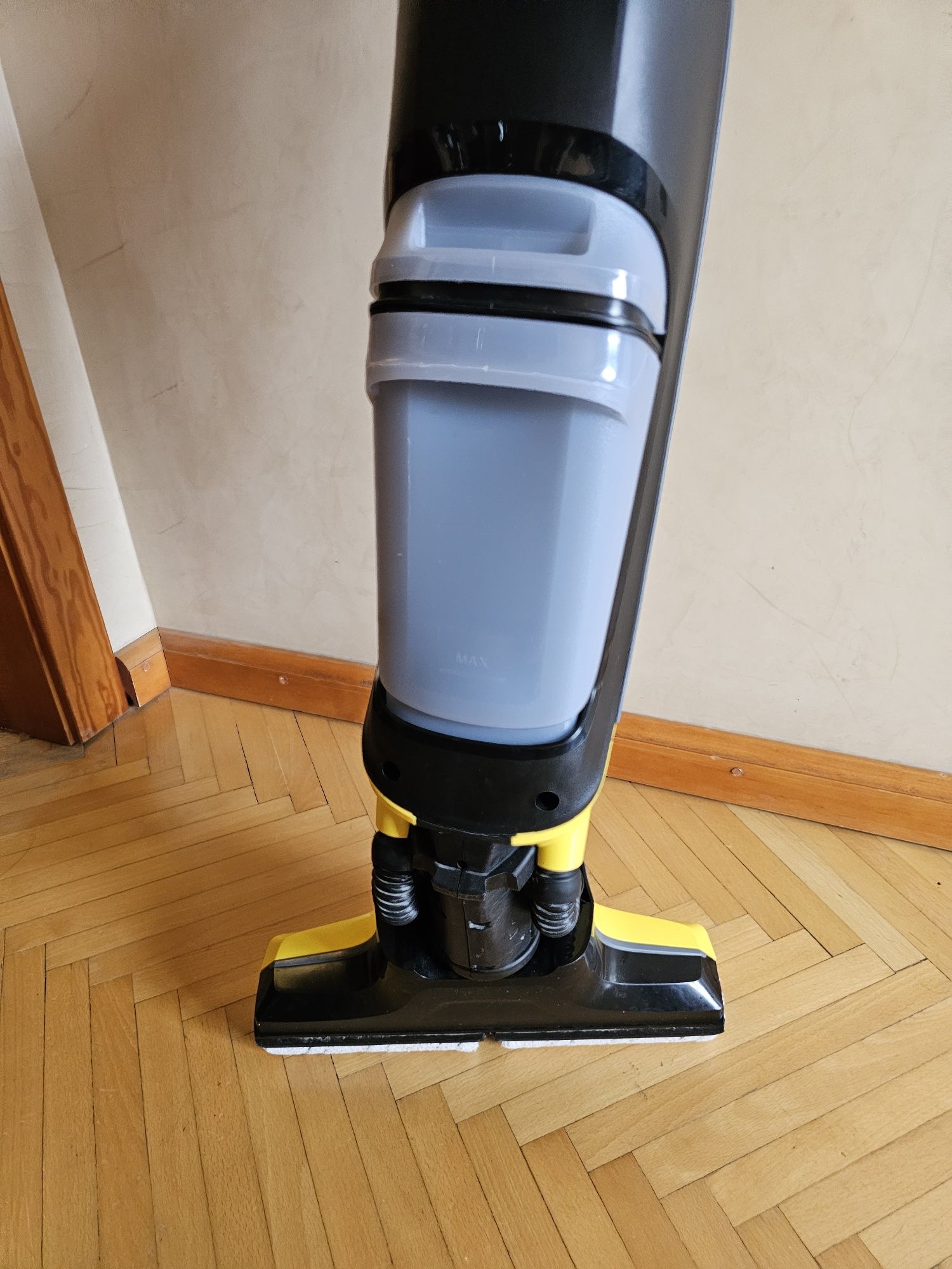 Моющий пилесос Karcher FC5