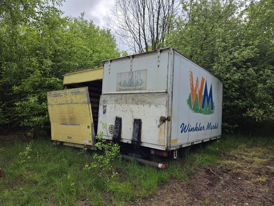 Zabudowa paka skrzynia kontener chłodnia