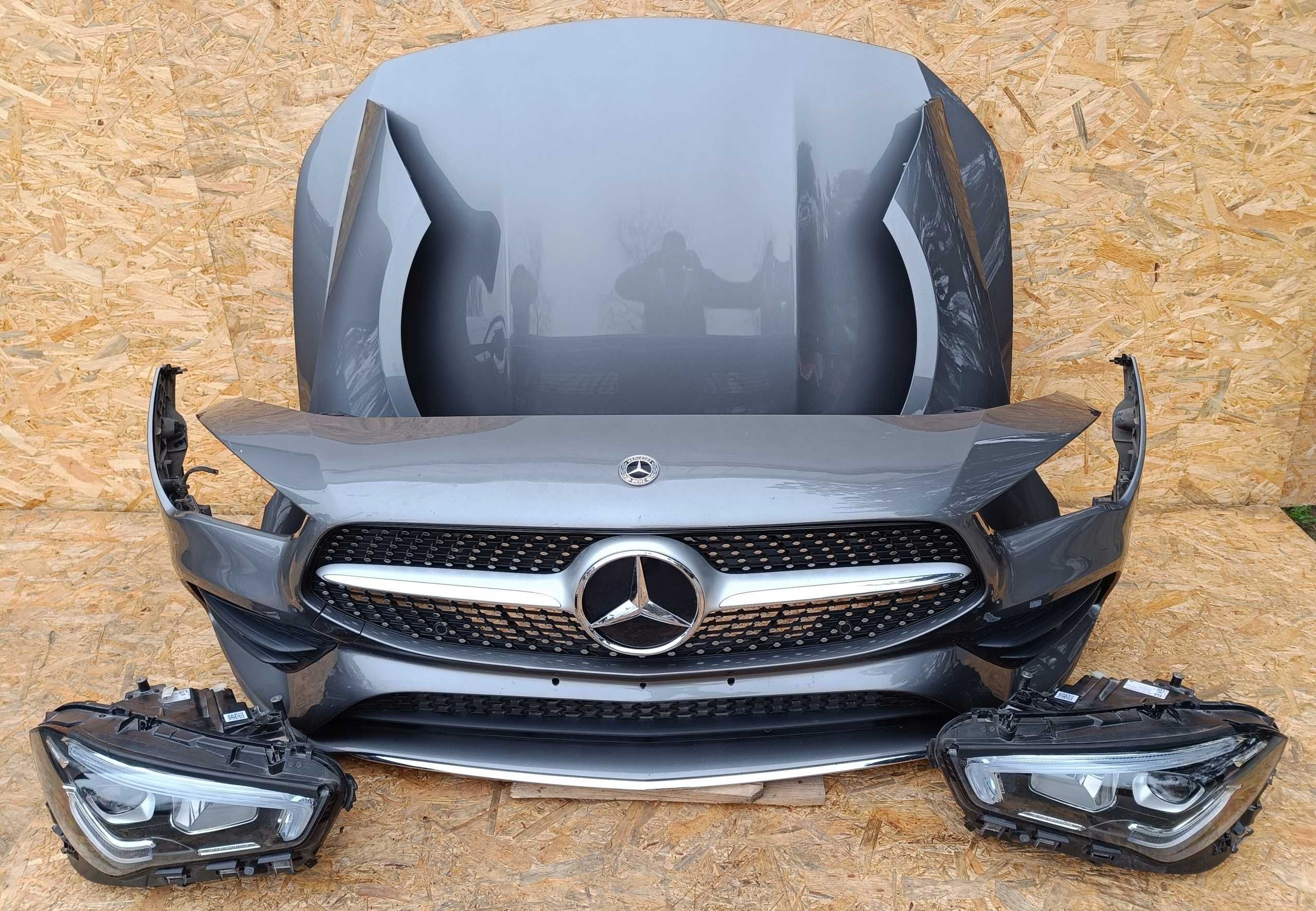 Mercedes CLA фари стопи