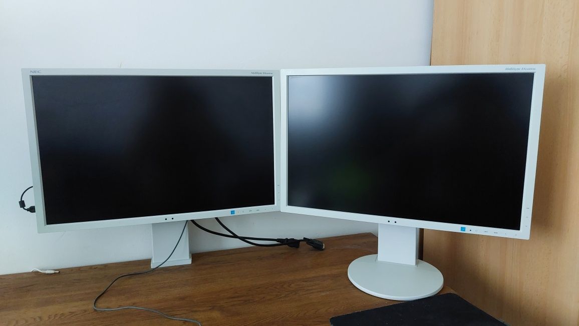 2x NEC MultiSync EA244WMI