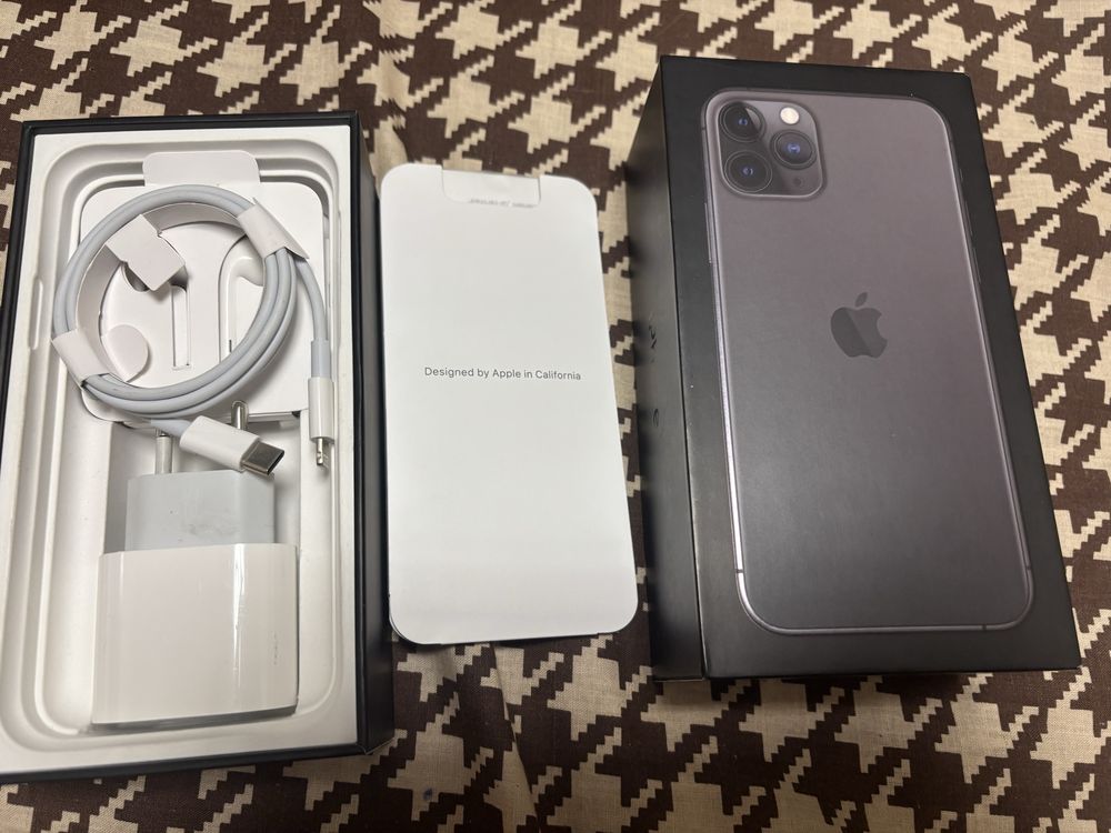 Iphone 11 pro 64gb з коробкою