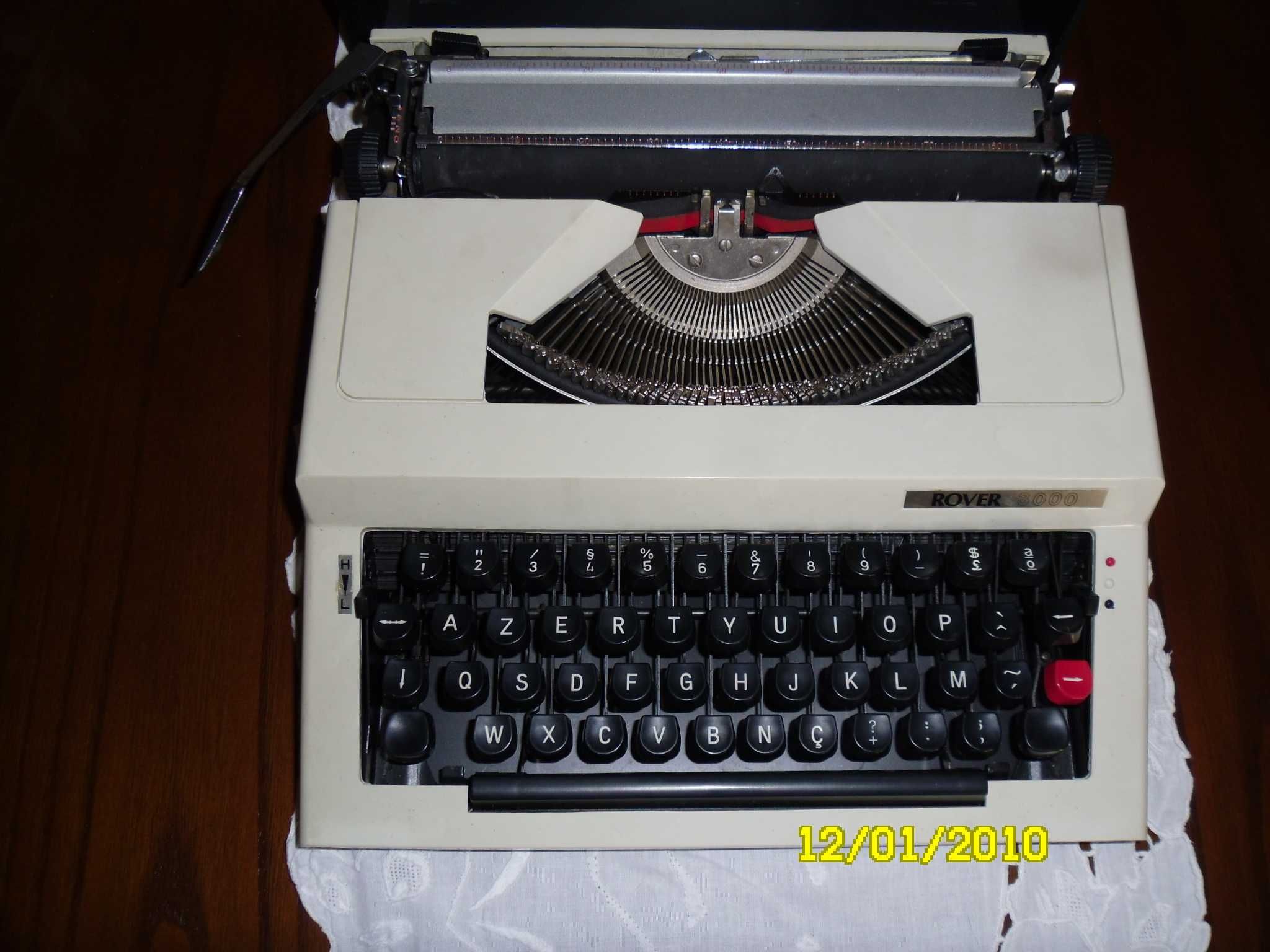 Máquina de escrever Rover 3000