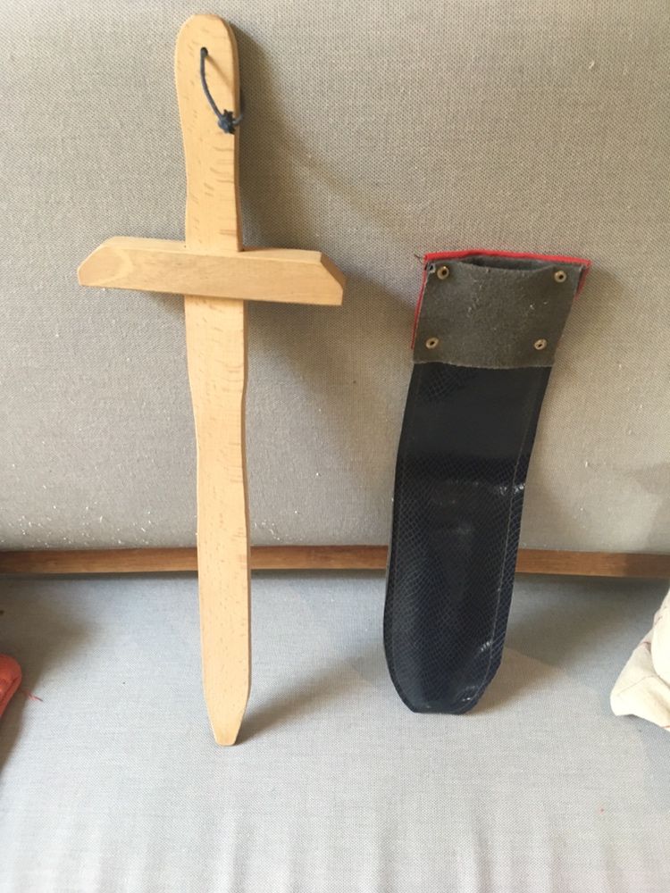 Espada madeira brinquedo