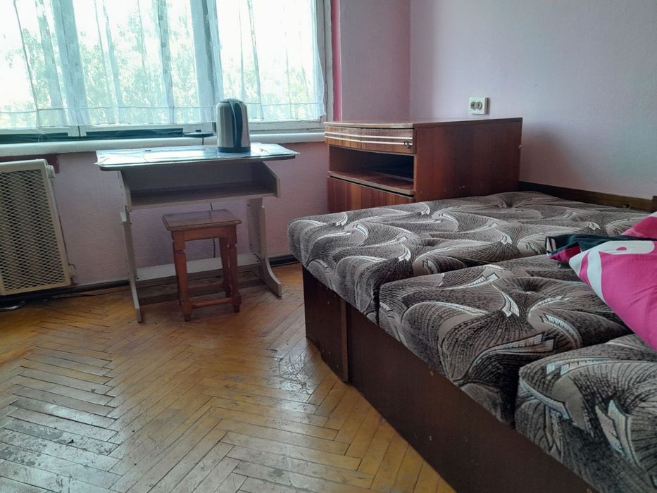 Оренда окремої кімнати у трьохкімнатній для хлопця