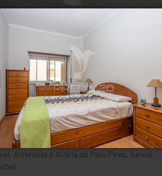 Varios mobiliarios quarto  sofas mesa+ cadeiras,roupeiro