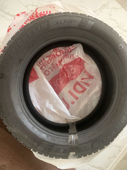 Michelin Alpin 6 215/60 R17 96H