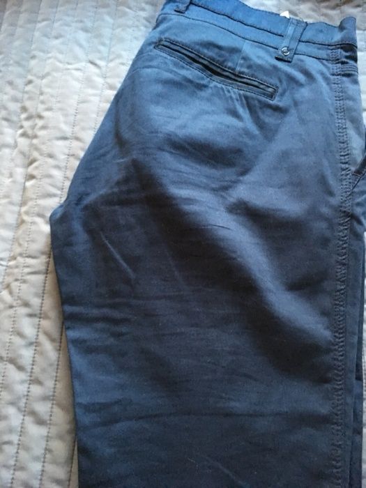 Męskie materiałowe spodnie Zara - granatowe rozm 42