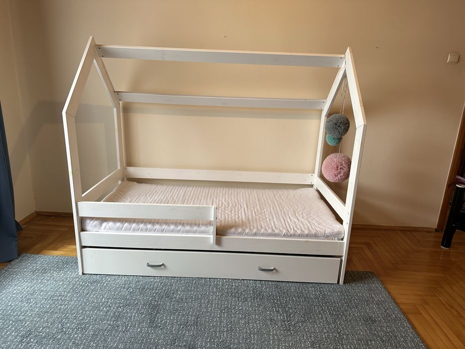 Łóżko dziecięce domek z szufladą + materac
