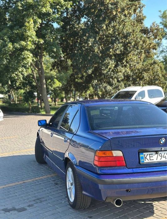 Продам БМВ е36 газ