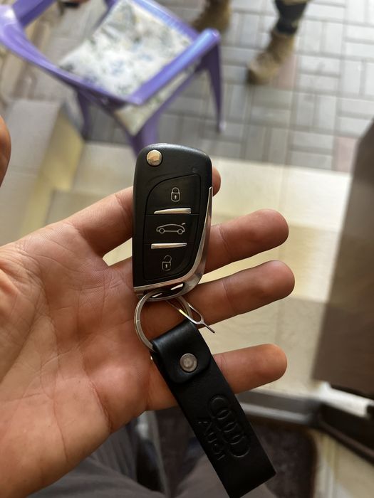 Продам Ауди а4 на ходу